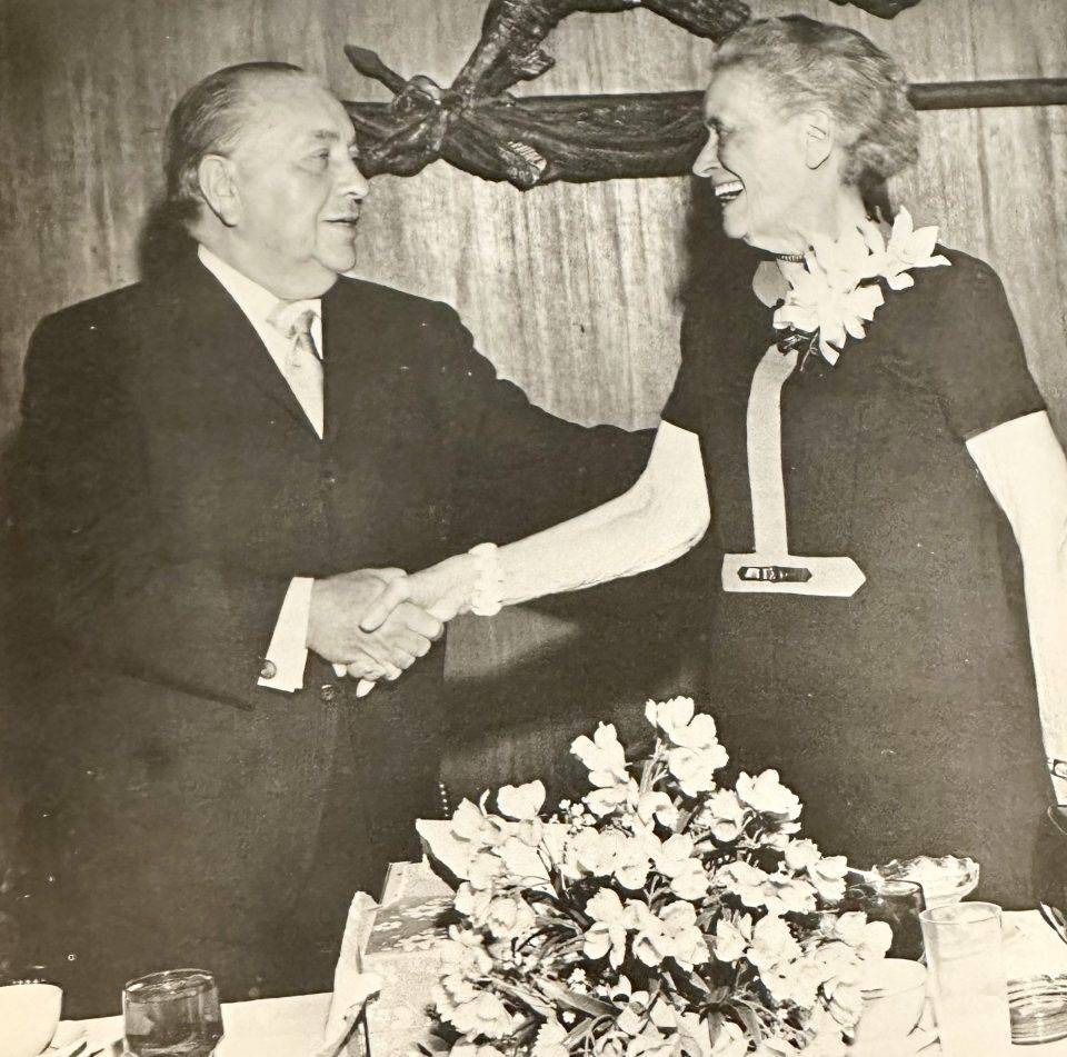 Chicago Mayor Richard J. Daley and Bernice Van der Vries at a luncheon thrown in her
honor at the end of her service on the CTA Board, 1971.
Credit: Illinois Legislative Council. 